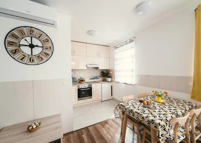 Apartment D&b Lelle *